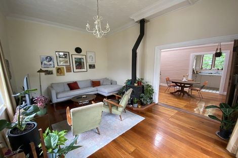 Photo of property in 16 Malvern Road, Morningside, Auckland, 1022