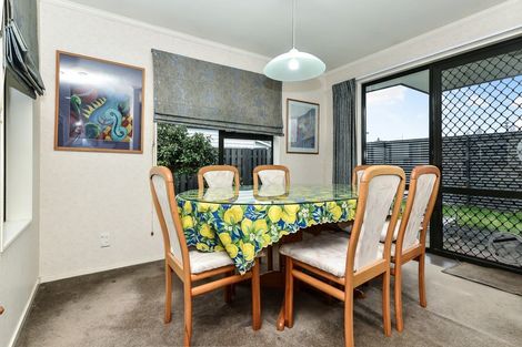 Photo of property in 3a Sandwich Road, St Andrews, Hamilton, 3200