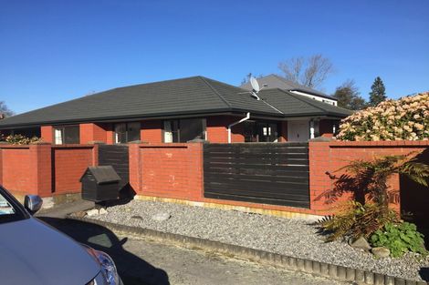Photo of property in 4 Ladbrokes Place, Fendalton, Christchurch, 8052
