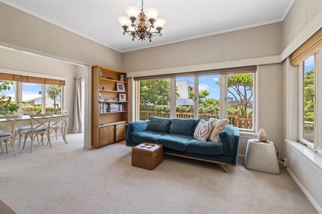 Photo of property in 131 Lake Crescent, Hamilton Lake, Hamilton, 3204