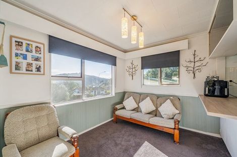 Photo of property in 110 Holborn Drive, Stokes Valley, Lower Hutt, 5019