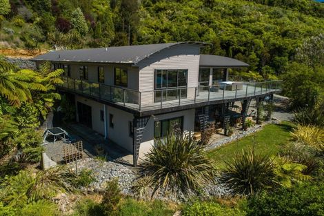 Photo of property in 169 Anakiwa Road, Anakiwa, Picton, 7281