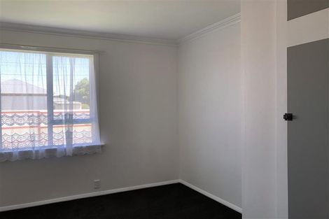 Photo of property in 19 Kings Drive, Levin, 5510