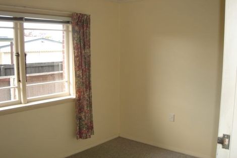 Photo of property in 11 Daniels Road, Redwood, Christchurch, 8051