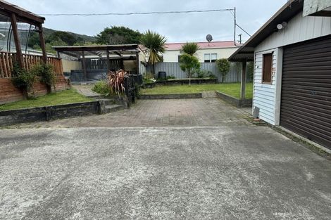 Photo of property in 26 Hay Street, Wainuiomata, Lower Hutt, 5014
