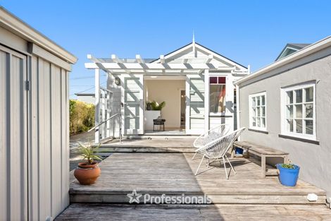 Photo of property in 17 William Street, Petone, Lower Hutt, 5012