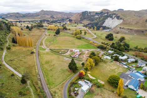 Photo of property in 1 Kereru Street, Mangaweka, 4797