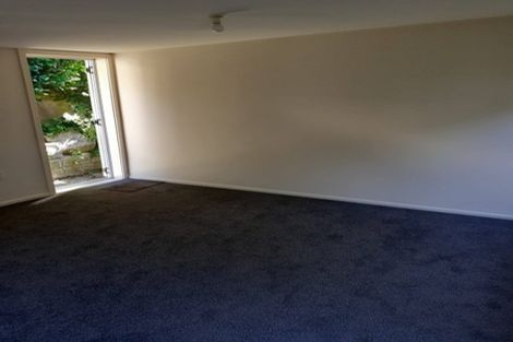 Photo of property in 2/85 Garden Road, Northland, Wellington, 6012