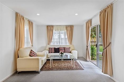 Photo of property in 51 Barbados Drive, Unsworth Heights, Auckland, 0632