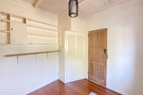 Photo of property in 122 Rathgar Road, Henderson, Auckland, 0610