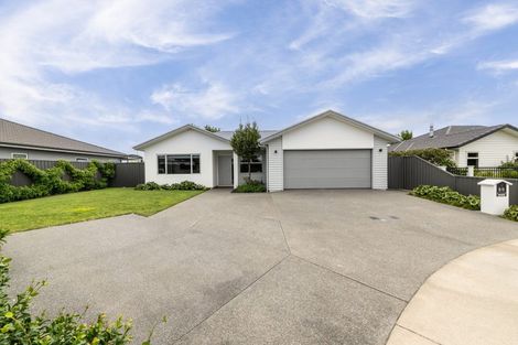Photo of property in 25 Rakaia Way, Poraiti, Napier, 4112