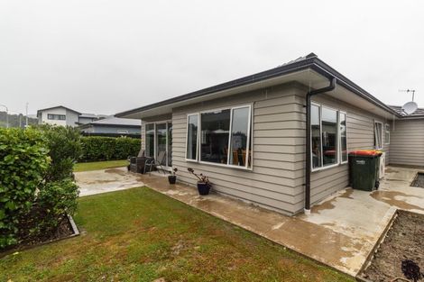 Photo of property in 51 Grovedale Square, Wainuiomata, Lower Hutt, 5014