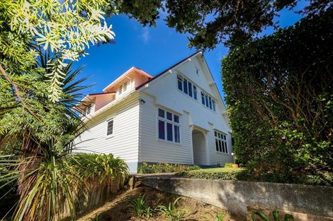Photo of property in 103 Gover Street, New Plymouth, 4310