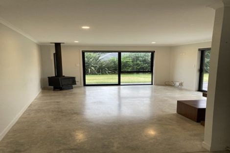 Photo of property in 7 Cumming Street, Okato, 4335