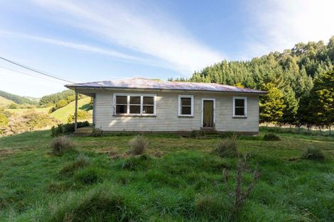Photo of property in 496 Pukeatua Road, Dannevirke, 4975