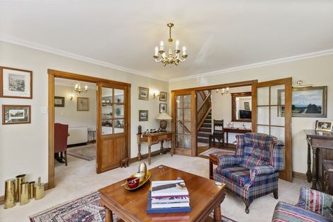 Photo of property in 15 Doris Gordon Crescent, Crofton Downs, Wellington, 6035