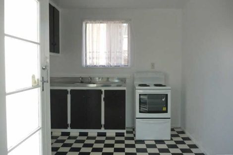 Photo of property in 2/89 Peverel Street, Riccarton, Christchurch, 8041