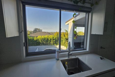 Photo of property in 63 Carlisle Road, Torbay, Auckland, 0630