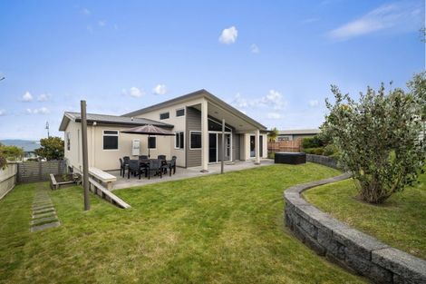 Photo of property in 28 Vaucluse Drive, Nukuhau, Taupo, 3330