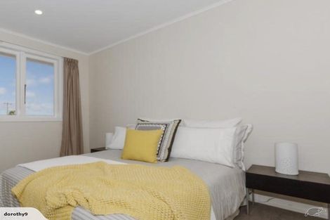 Photo of property in 19 Mackenzie Street, Te Atatu South, Auckland, 0610