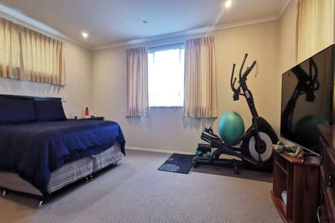 Photo of property in 19 Middlefield Drive, East Tamaki Heights, Auckland, 2016