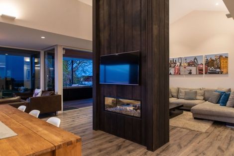 Photo of property in 207 Durham Drive, Havelock North, 4130