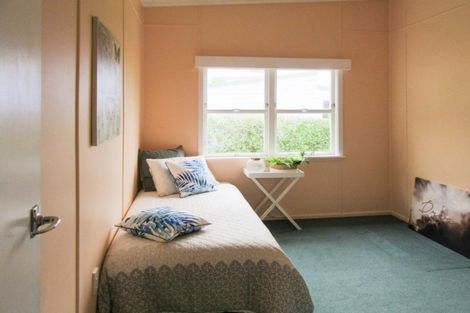 Photo of property in 15 Makorori Beach Road, Makorori, Gisborne, 4073