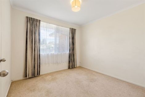 Photo of property in 28 View Ridge Drive, Ranui, Auckland, 0612