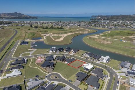 Photo of property in 11 Ngaroma Crescent, Whitianga, 3510