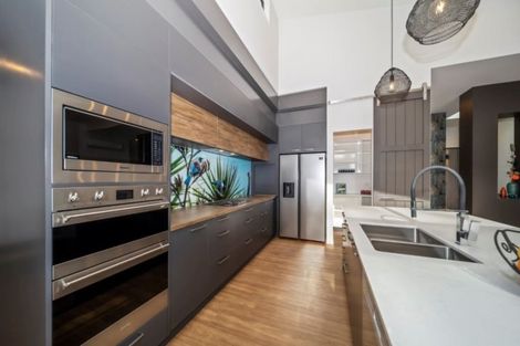 Photo of property in 6a Roto Street, Westown, New Plymouth, 4310