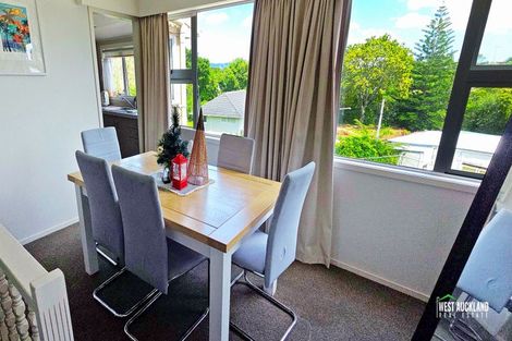 Photo of property in 24 Sherwood Avenue, Te Atatu South, Auckland, 0610