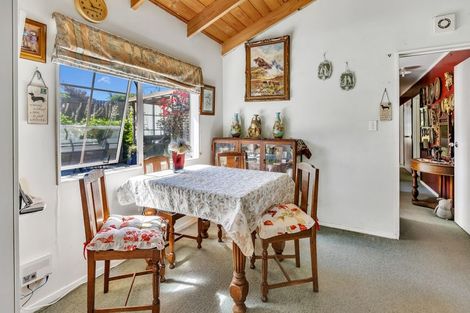 Photo of property in 43 Poike Road, Hairini, Tauranga, 3112