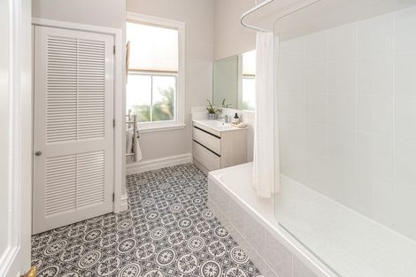 Photo of property in 12 Gloucester Street, Whanganui, 4500