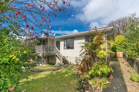 Photo of property in 6 Westney Place, Forest Lake, Hamilton, 3200