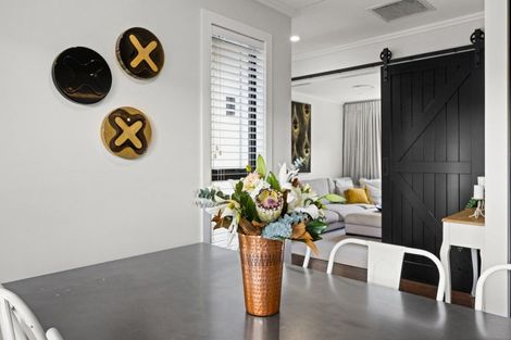 Photo of property in 23 Rich Rise, Havelock North, 4130