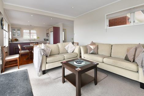 Photo of property in 12 Nelson Street, Helensville, 0800