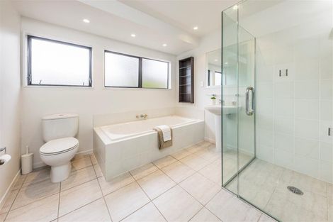 Photo of property in 8 Millhouse Drive, Northpark, Auckland, 2013