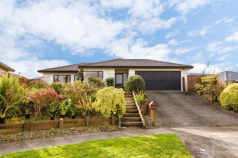 Photo of property in 15 Aspen Way, Kelvin Grove, Palmerston North, 4414