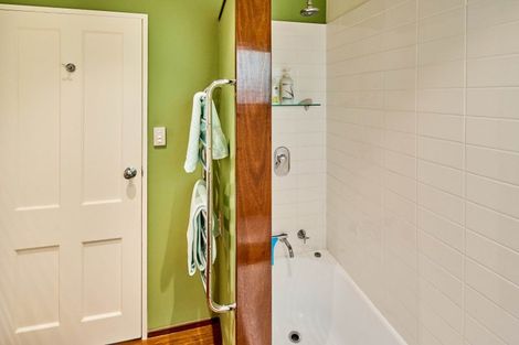 Photo of property in 15 Kainui Road, Raumati South, Paraparaumu, 5032