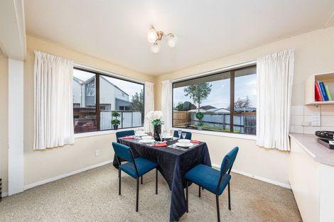 Photo of property in 100 Farrington Avenue, Bishopdale, Christchurch, 8053