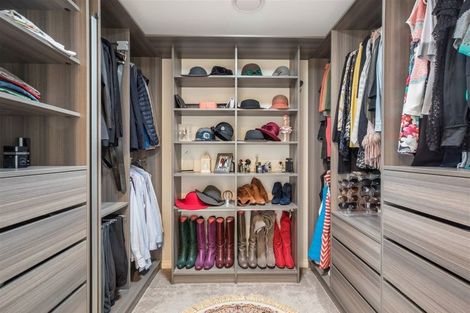 Photo of property in 12 Aoraki Rise, Aotea, Porirua, 5024