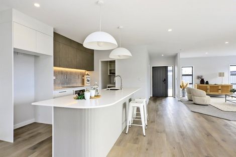 Photo of property in 9 Cassin Place, Taradale, Napier, 4112