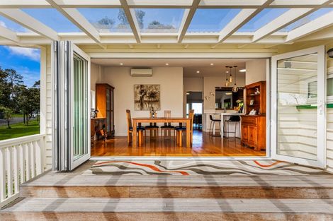 Photo of property in 75 Taunton Terrace, Blockhouse Bay, Auckland, 0600