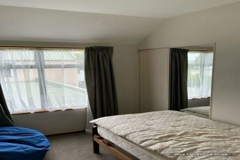 Photo of property in 15 Brockworth Place, Riccarton, Christchurch, 8011