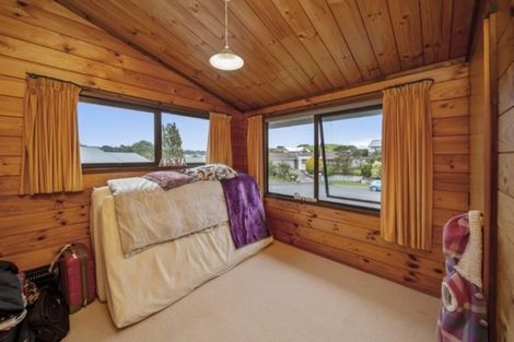 Photo of property in 9 Ash Place, Whalers Gate, New Plymouth, 4310