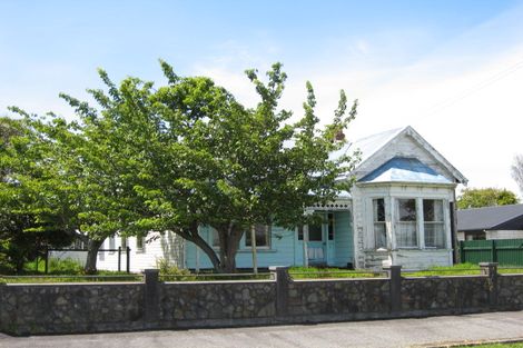 Photo of property in 9 Queen Street, Westport, 7825