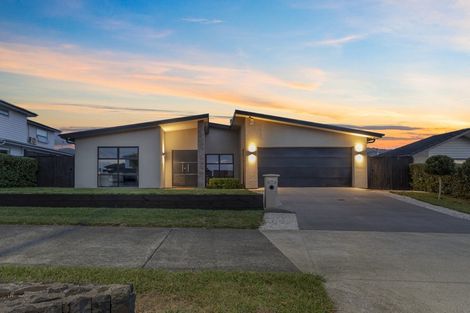 Photo of property in 300 Harbourside Drive, Karaka, Papakura, 2113