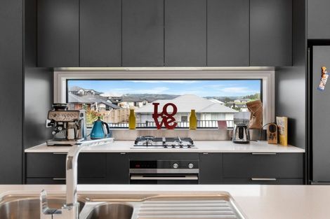 Photo of property in 8 Anglers Way, Omokoroa, 3114