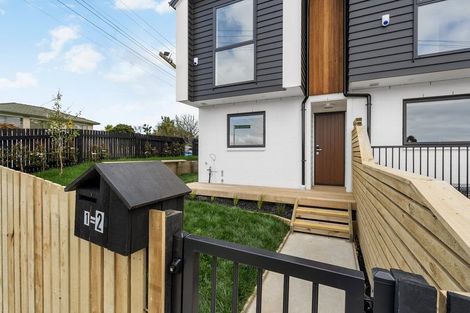 Photo of property in 1/2 Windermere Crescent, Blockhouse Bay, Auckland, 0600