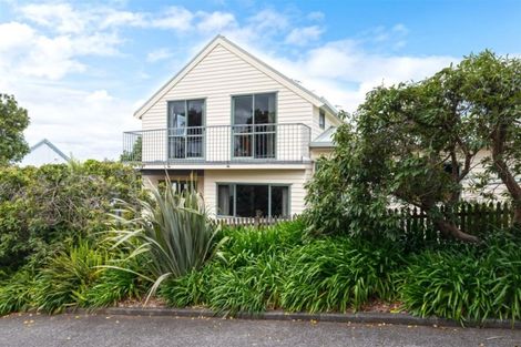Photo of property in 10/485 Don Buck Road, Massey, Auckland, 0614